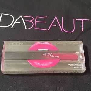 Huda Beauty lipstick